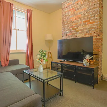 Stylish 3-Bedroom Near Darling Harbour - Free E-Bikes! Sydney Exterior photo