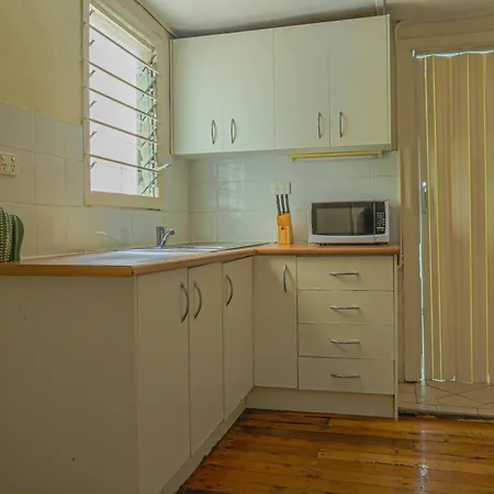 Stylish 3-Bedroom Near Darling Harbour - Free E-Bikes! Sydney Exterior photo